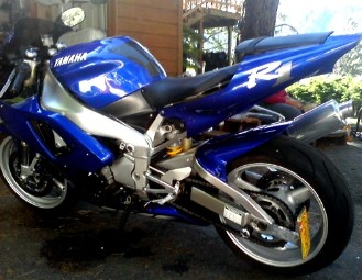Yamaha R1
